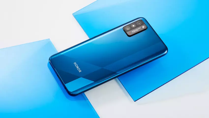 Insider: Honor X30 soll als erstes Smartphone auf dem Markt mit Snapdragon 695-Chip ausgestattet werden
