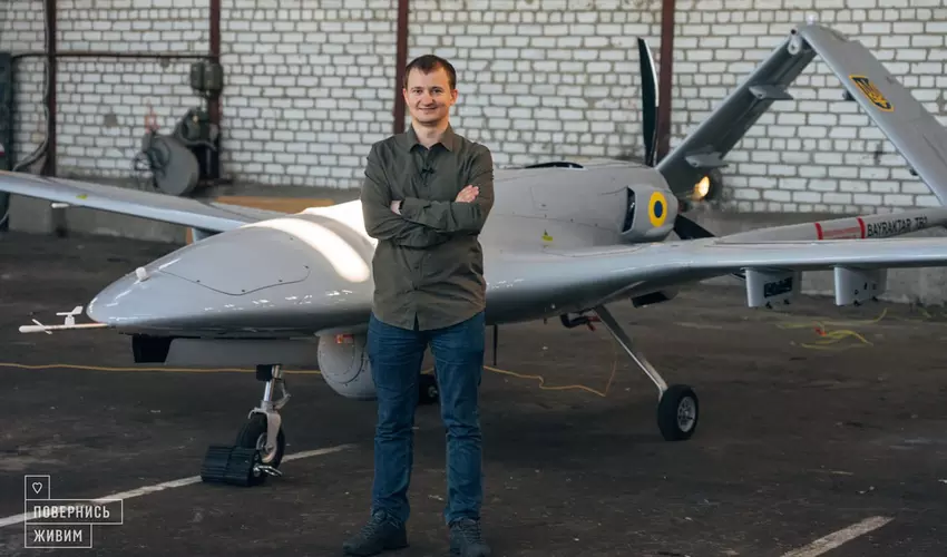 3 Bayraktar TB2-Angriffsdrohnen zerstörten in der Ukraine 7 russische Panzer, 4 Grad-Mehrfachraketenwerfer, eine Pion-Panzerfaust und 8 gepanzerte Fahrzeuge