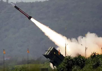 Patriot PAC-3 Abfangrakete explodierte während einer ...