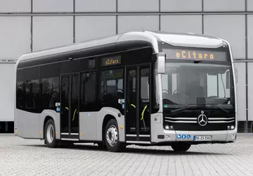 Mercedes-Benz hat den elektrischen Niederflurbus eCitaro ...