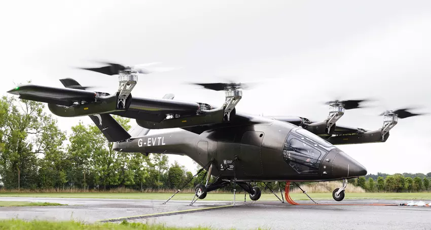 Das Lufttaxi VX4 von Vertical Aerospace hat seinen ersten unbemannten Flug absolviert und dabei eine Geschwindigkeit von 70km/h erreicht