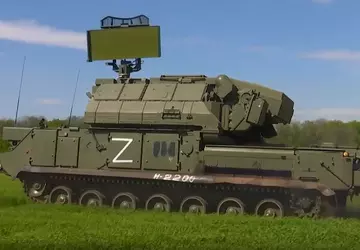 Eine FPV-Drohne traf eine Abschussrampe für ...