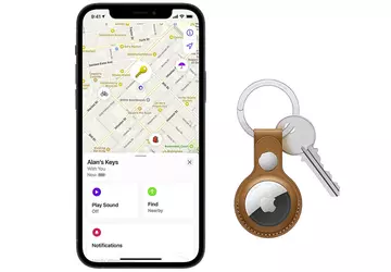 Ein Flughafenangestellter stahl Wertsachen im Wert ...