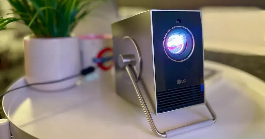 Der elegante Projektor CineBeam Q von LG ändert seinen Namen und kommt im April in den USA auf den Markt