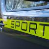 Peugeot Expert Sport mit auffälligen Aufklebern in Kryptonite Green