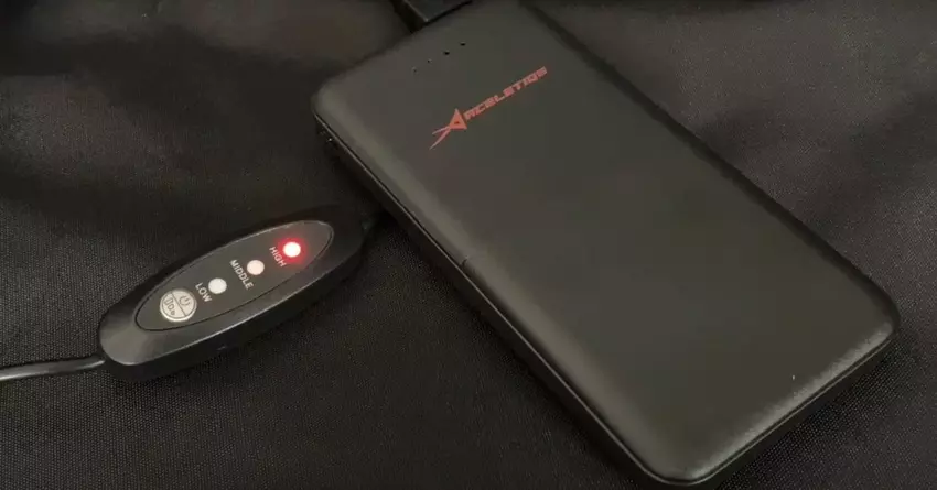 ACELETIQS beheizter Tribünenstuhl