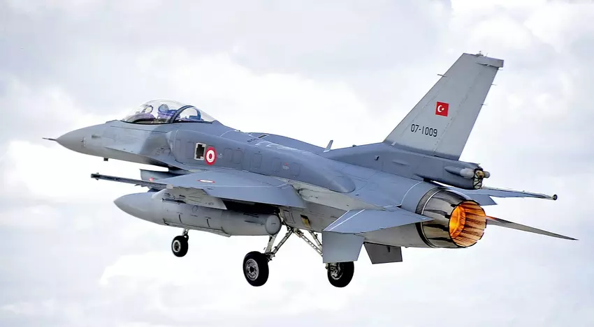 Senator Menedez blockiert weiterhin den Verkauf von 40 Kampfjets des Typs F-16 Block 70/72 und Aufrüstungspaketen im Wert von 20 Mrd. Dollar an die Türkei