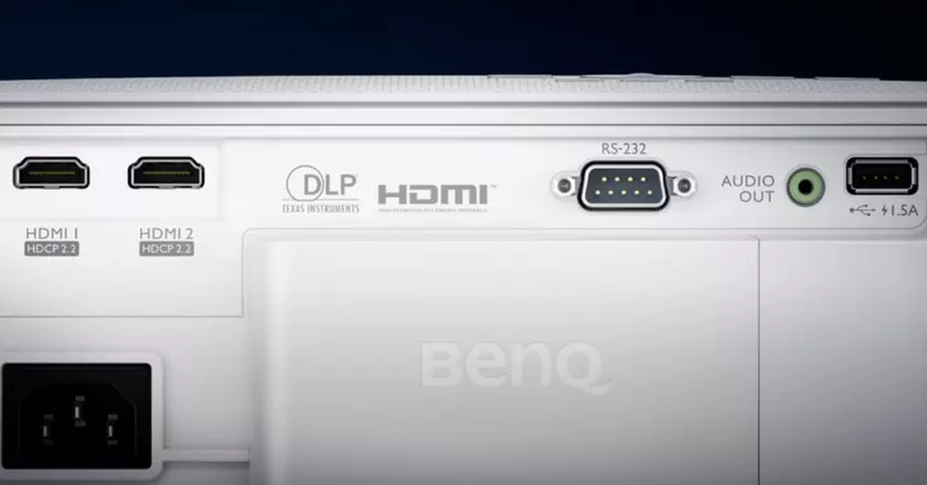 BenQ TK700STi mini beamer für schlafzimmer
