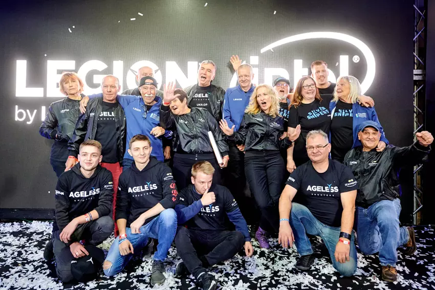 Das Ageless Shooters-Team. Illustration: Lenovo-Pressestelle