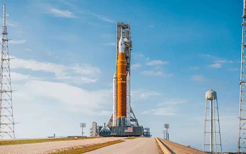 Katastrophale Mehrausgaben - NASA zahlt 13,1 Mrd. $ statt 7 Mrd. $ für SLS-Raketentriebwerke und Booster für das Artemis-Mondprogramm