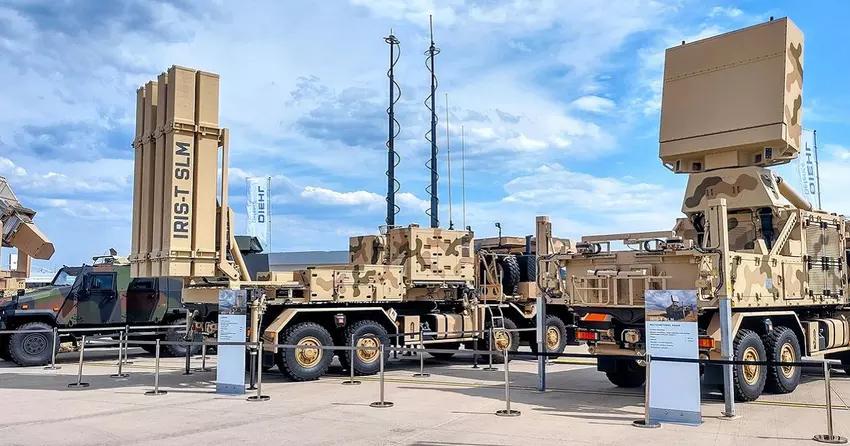 Die ukrainischen Luftstreitkräfte integrieren die Boden-Luft-Raketensysteme NASAMS und IRIS-T in ein einheitliches Luftabwehrsystem