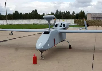 Russische Forpost-Drohne verwandelt sich in eine ...