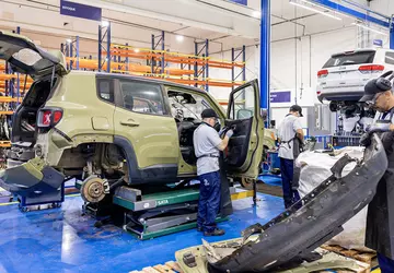 Stellantis hat sein erstes Auto-Recyclingzentrum in ...