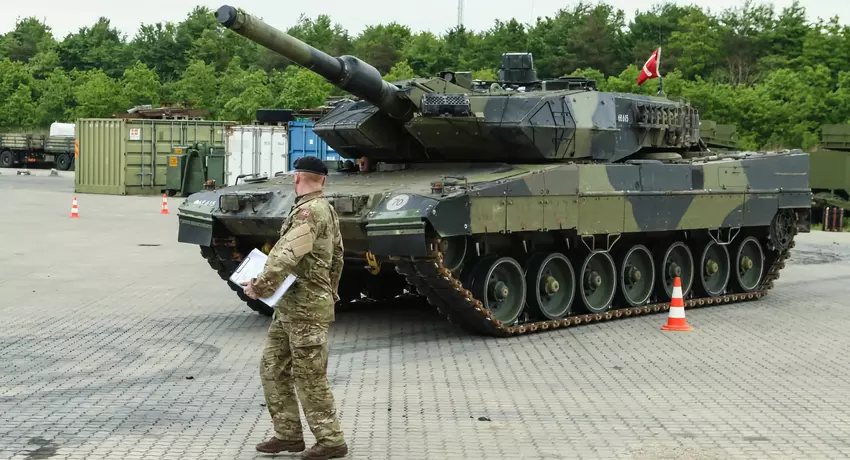 Ukrainischer Verteidigungsminister: AFU erhält rund 60 Leopard-2-Panzer von Partnern