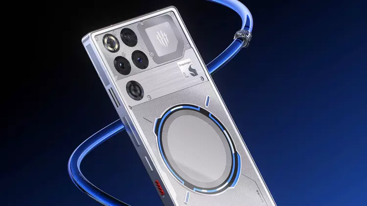 RedMagic 11 Pro Unterwasser-Auspacken