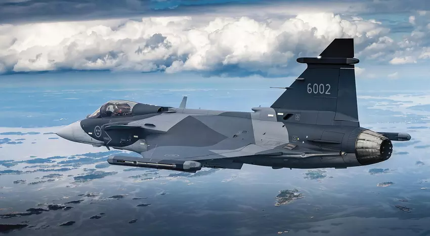 Schweden hat sein erstes Serienflugzeug des Typs JAS 39 Gripen E erhalten - das Flugzeug wird getestet und ab 2025 ausgeliefert