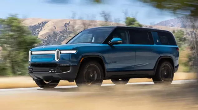 Rivian fügt Sportmodus für alle R1 ...
