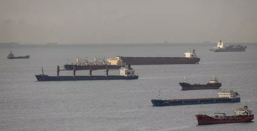 Russisches Verteidigungsministerium erklärt Seekrieg und deutet die Zerstörung aller in der Ukraine ankommenden Schiffe an