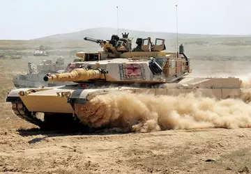 Die USA liefern erstmals panzerbrechende Granaten ...