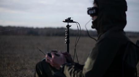 Ukrainische Drohnen griffen die einzige russische Fabrik für Glasfaserkabel an