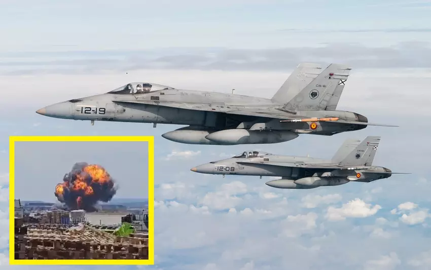Absturz eines F/A-18 Hornet-Jagdflugzeugs der spanischen Luftwaffe auf dem Luftwaffenstützpunkt Zaragoza - Pilot stürzt Sekunden vor der Explosion ab