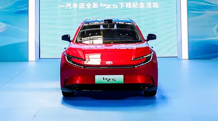 FAW-Toyota bZ5 mit BYD Blade-Batterien ist in China vom Band gerollt