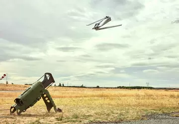 ARQUIMEA will Q-SLAM-40 Kamikaze-Drohnen an die ...