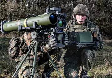 Auftrag im Wert von 143.000.000 Euro: ...