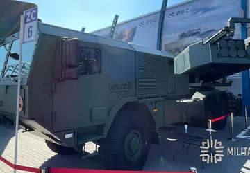 Polen stellte das US-Raketensystem HIMARS auf ...