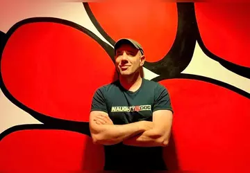 Der erfahrene Drehbuchautor John Scherr hat ...