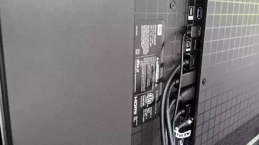 TCL QM8K Smart-TV zum Streamen