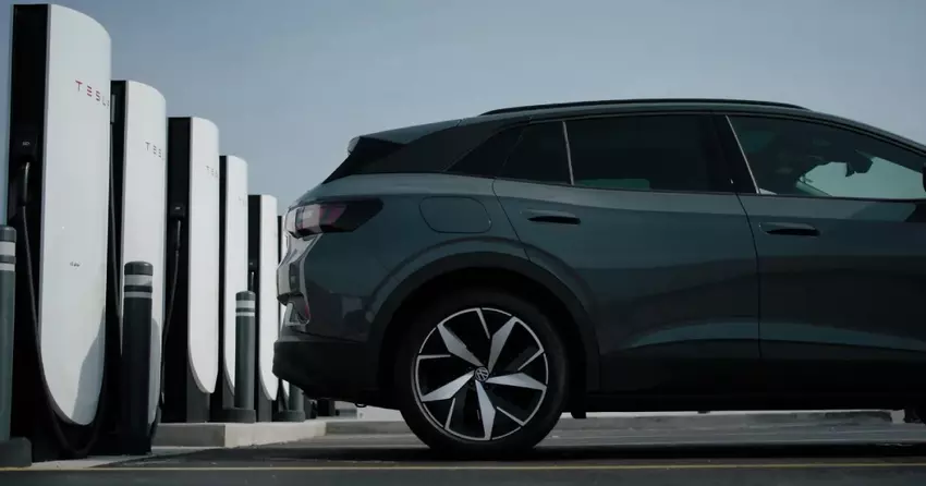 Volkswagen-Elektroautos erhalten endlich Zugang zu Tesla Supercharger-Stationen