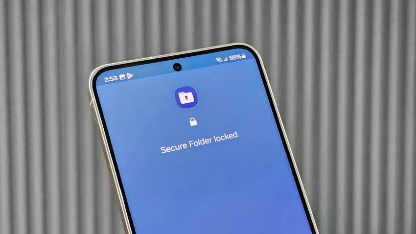 In der neuen One UI 7 wurde eine Sicherheitslücke gefunden, die Daten aus geschützten Ordnern preisgibt: So wird sie behoben