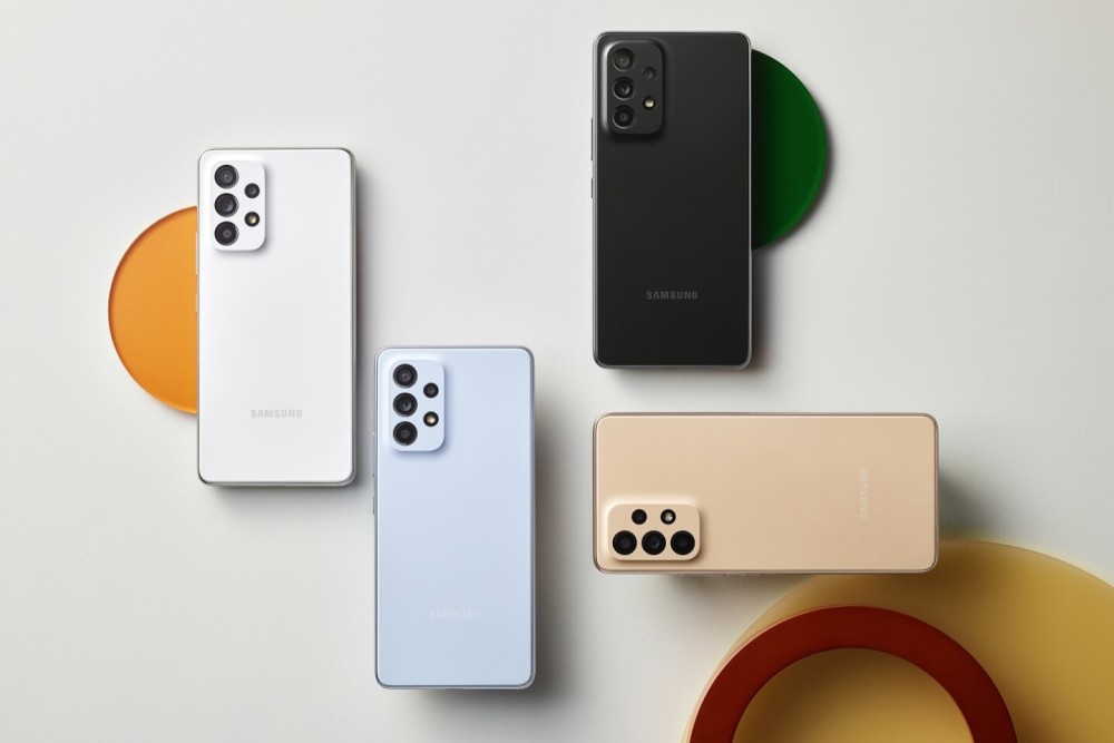 Samsung Galaxy A73 teurer als iPhone 13 Pro Max: Parallel- (Grau-)Import hat in Russland verdient Samsung Galaxy A73 teurer als iPhone 13 Pro Max: Parallel- (Grau-)Import hat in Russland verdient