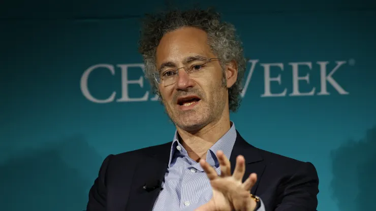 Palantir-Aktien steigen dank der Faszination für die Technologie der künstlichen Intelligenz um 11 Prozent Palantir-Aktien steigen dank der Faszination für die Technologie der künstlichen Intelligenz um 11 Prozent