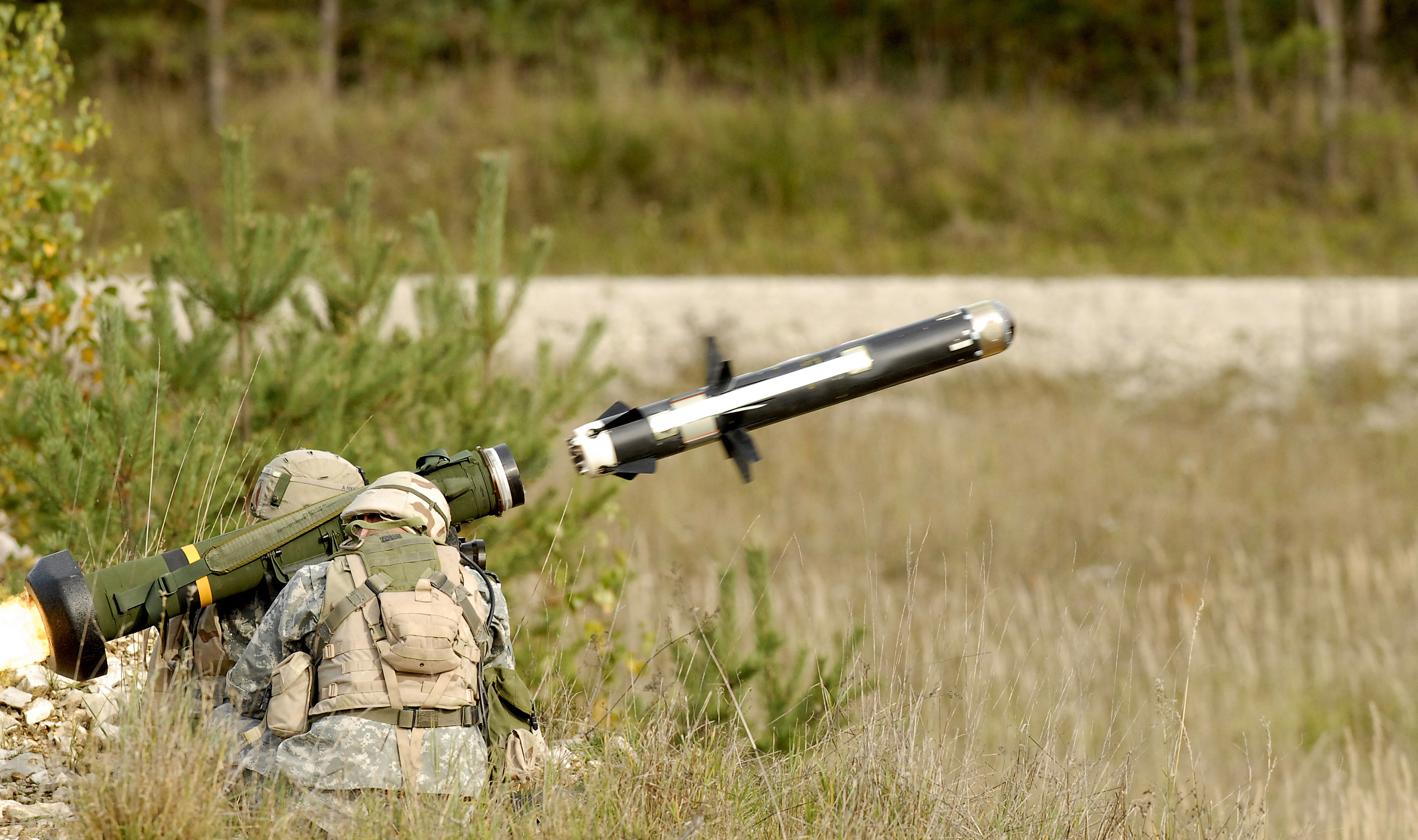 Die ukrainischen Streitkräfte zeigten auf einem Video, wie Javelin russische Infanterie-Kampffahrzeuge zerstört Die ukrainischen Streitkräfte zeigten auf einem Video, wie Javelin russische Infanterie-Kampffahrzeuge zerstört