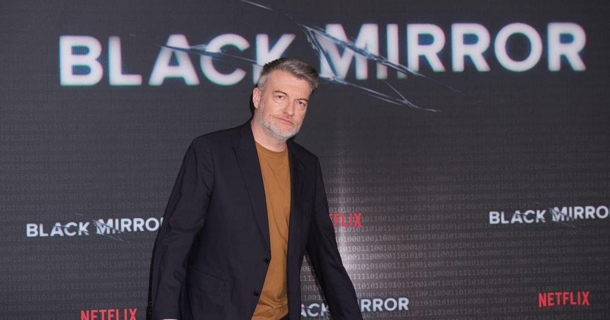 Der "Black Mirror"-Autor Charlie Brooker hat mit der Arbeit an einer neuen Serie über einen britischen Serienmörder begonnen