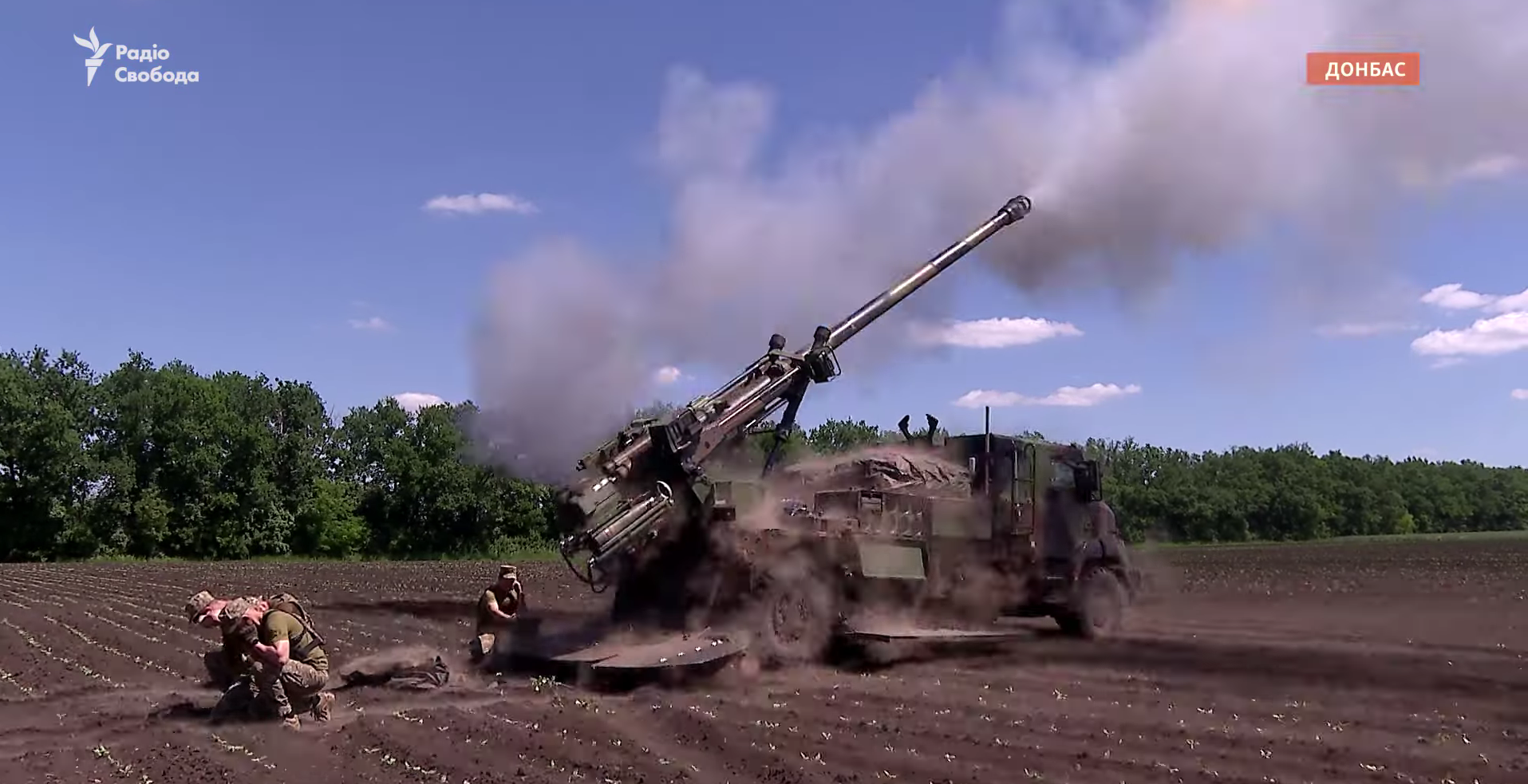 Die Streitkräfte der Ukraine zeigten die Arbeit der französischen CAESAR-Selbstfahrlafetten und erklärten ausführlich, wie man sie benutzt Die Streitkräfte der Ukraine zeigten die Arbeit der französischen CAESAR-Selbstfahrlafetten und erklärten ausführlich, wie man sie benutzt