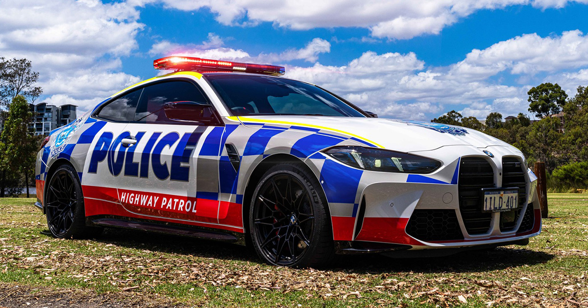 Eine Kombination aus Stil und Kraft: Der BMW M4 Competition wird der neue Zugang zur Straßenpatrouille in Westaustralien BMW M4 Competition zieht die Uniform an: Exklusives Coupé für den Western Australian Highway Patrol Service