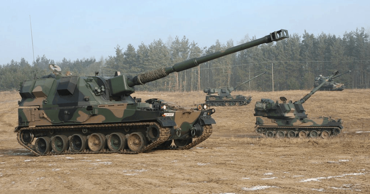 APU zeigte zum ersten Mal den Einsatz der polnischen 155-mm-Selbstfahrlafette KRAB in der Ukraine