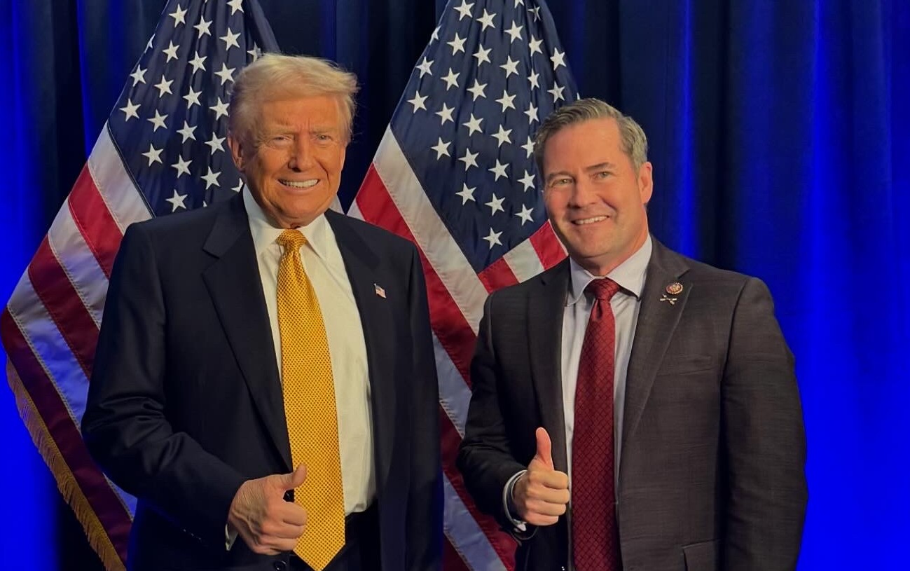 Donald Trump und Michael Waltz: strategische Schritte am Horizont Donald Trump und Michael Waltz: Partnerschaft im Kontext des Wandels