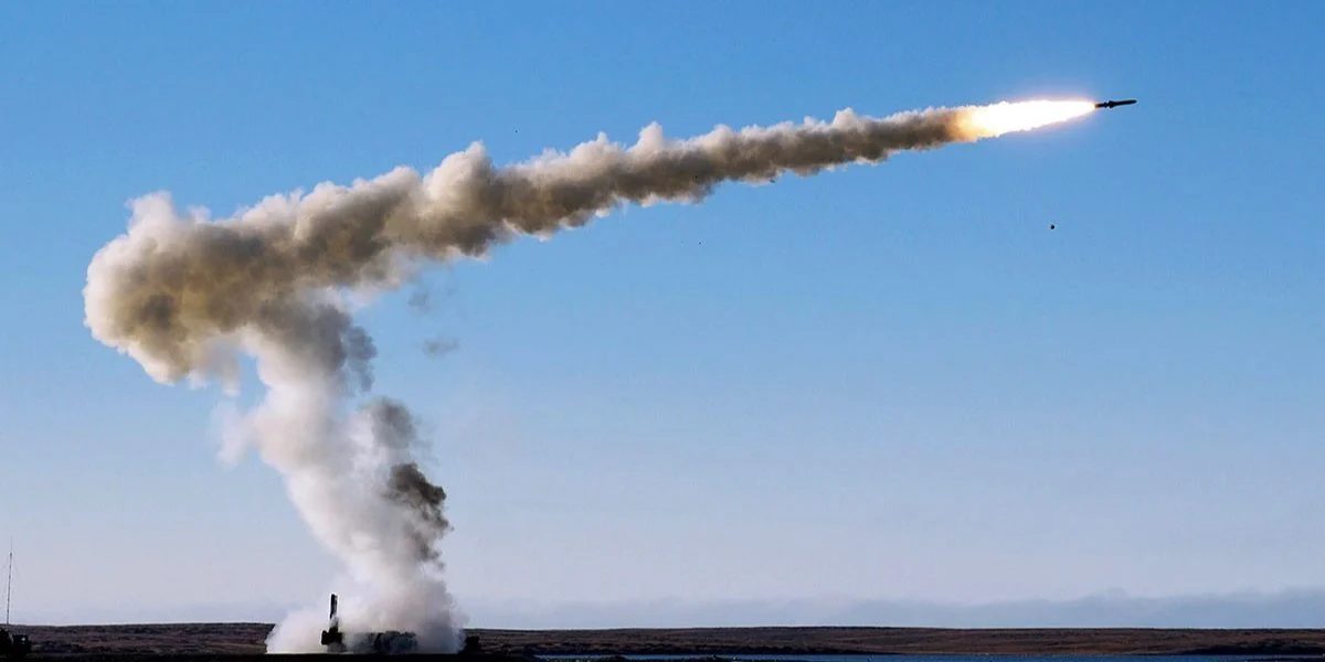 Die ukrainische Luftverteidigung hat zwei Onyx-Raketen abgeschossen, mit denen Russland die Region Odessa angegriffen hat
