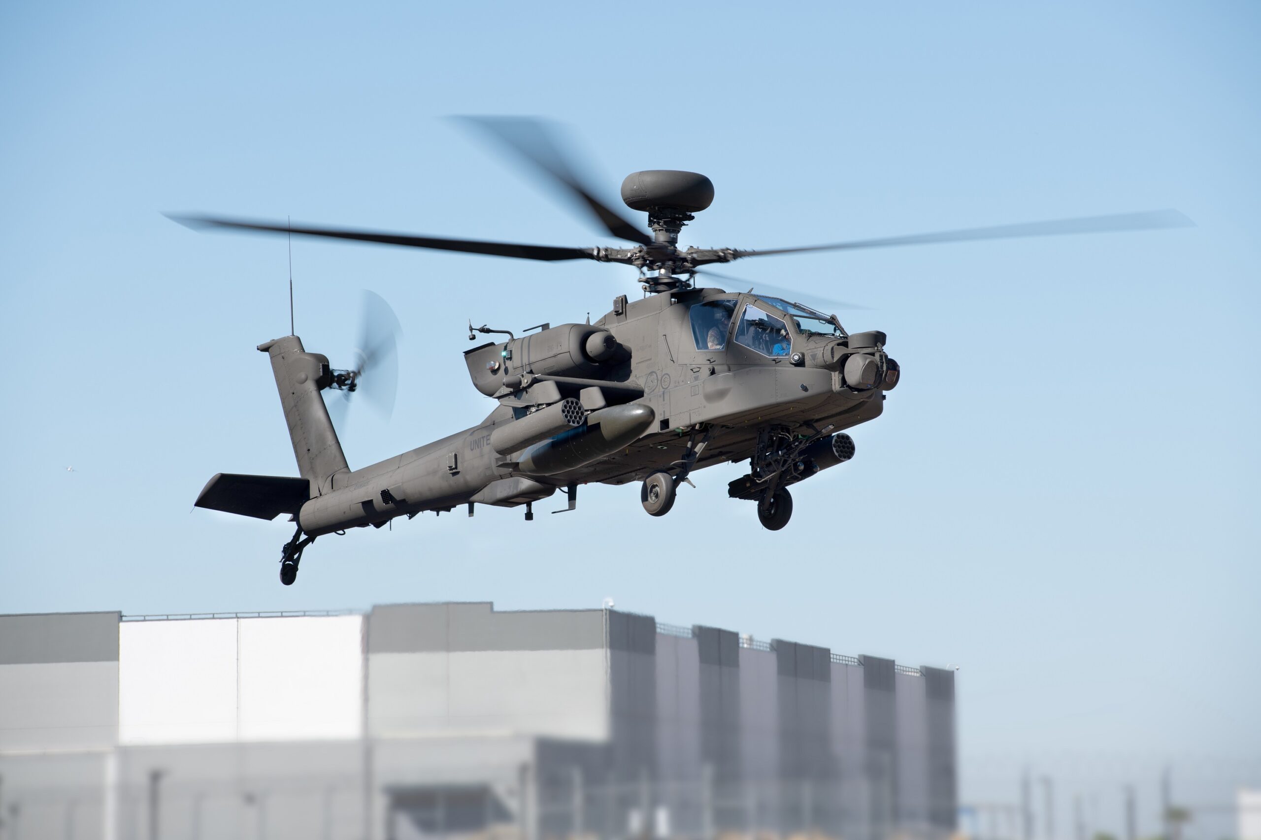 10-Milliarden-Dollar-Vertrag: Polen kauft 96 AH-64E-Apache-Kampfhubschrauber von den USA 10-Milliarden-Dollar-Vertrag: Polen kauft 96 AH-64E-Apache-Kampfhubschrauber von den USA