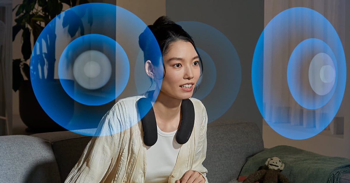 Sony präsentiert den Bravia Theater U HT-AN7 Lautsprecher, der anstelle eines Headsets um den Hals getragen werden soll (Video) Sony präsentiert den Bravia Theater U HT-AN7 Lautsprecher, der anstelle eines Headsets um den Hals getragen werden soll (Video)