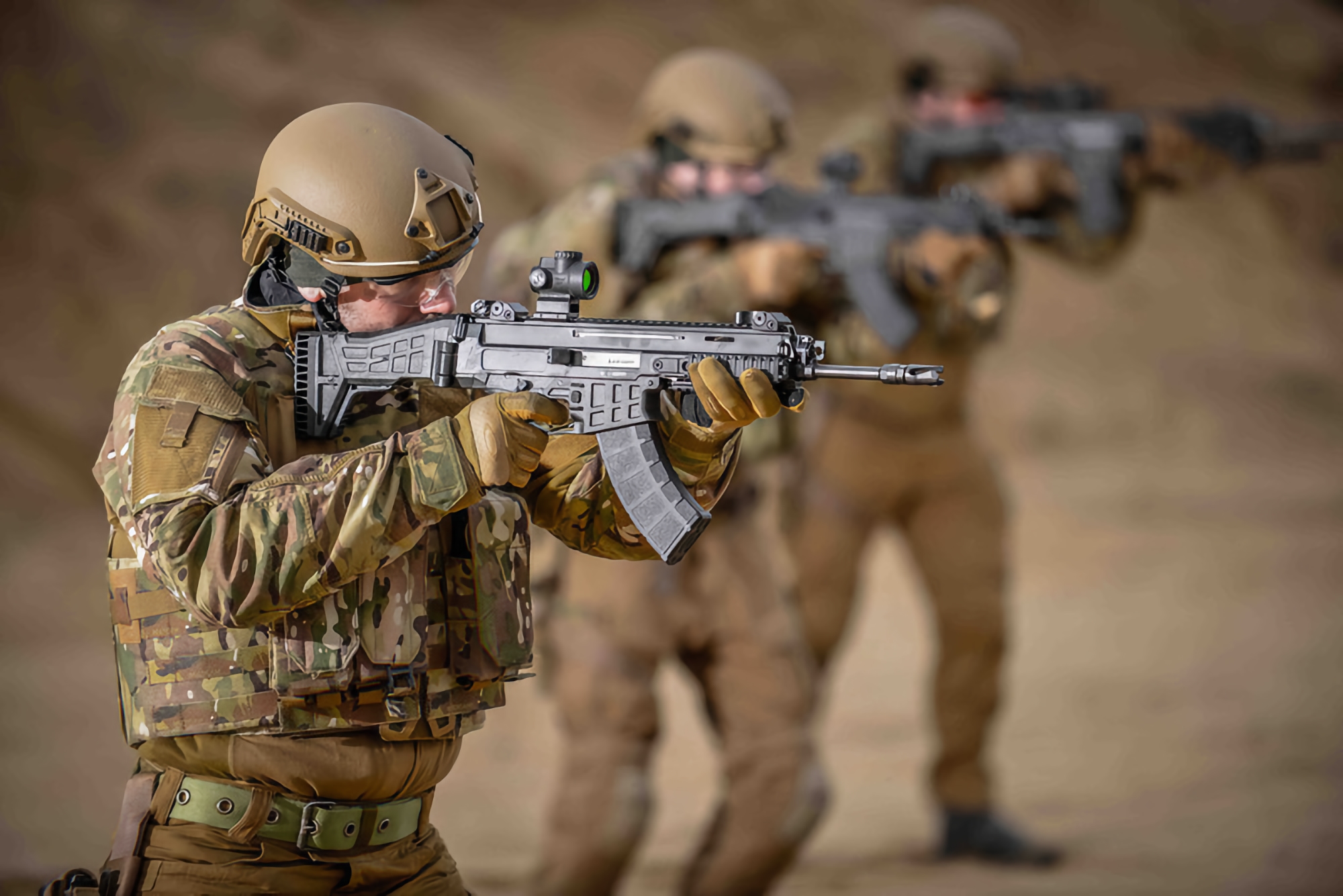 Ukrainische Verteidiger erhielten tschechische Gewehre CZ BREN 2 Ukrainische Verteidiger erhielten tschechische Gewehre CZ BREN 2
