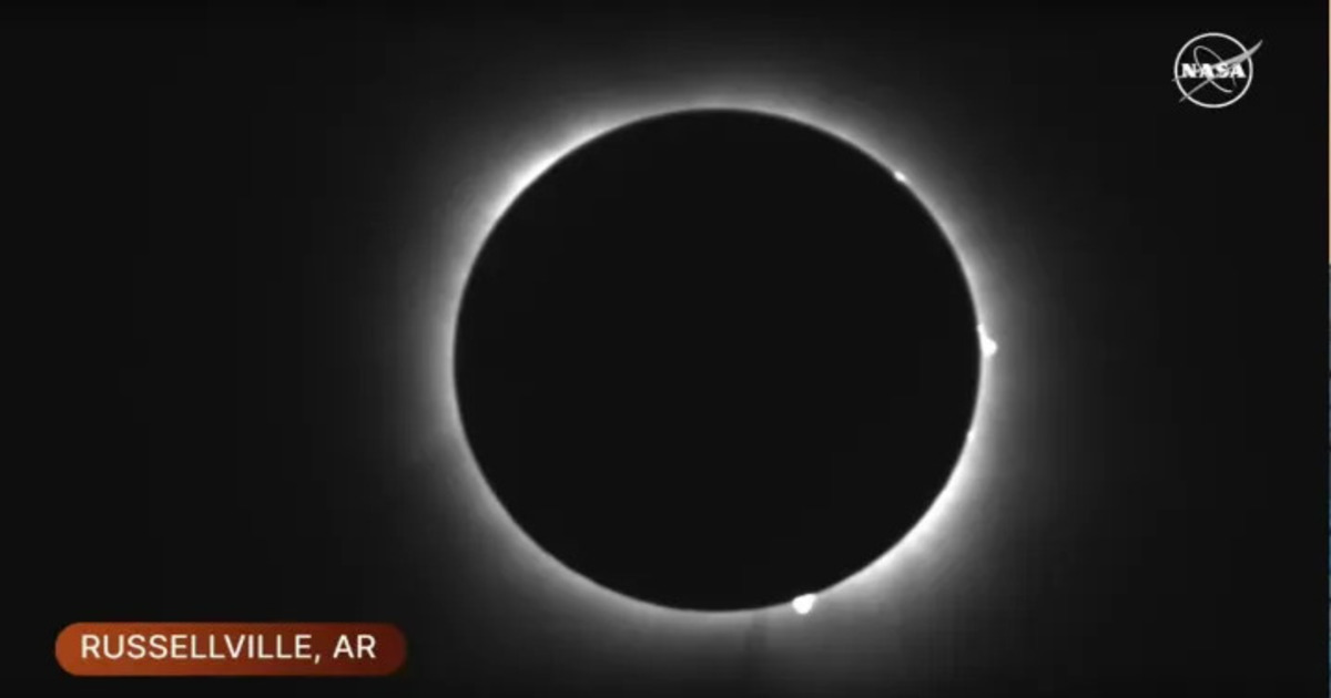 Die ersten Aufnahmen der Sonnenfinsternis wurden in den USA gezeigt Die ersten Aufnahmen der Sonnenfinsternis wurden in den USA gezeigt