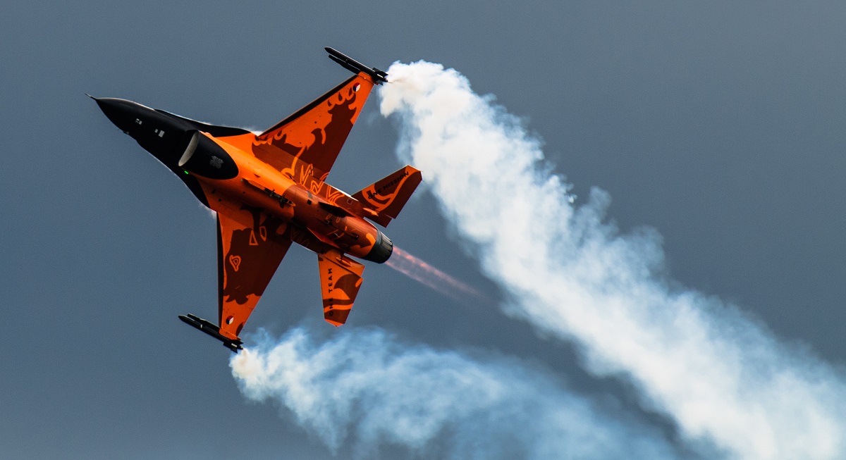 Die Niederlande stellen auf die F-35 Lightning II um und haben sich bereit erklärt, der Ukraine fast alle ihre F-16 Fighting Falcon-Kampfflugzeuge der vierten Generation zu überlassen Die Niederlande stellen auf die F-35 Lightning II um und haben sich bereit erklärt, der Ukraine fast alle ihre F-16 Fighting Falcon-Kampfflugzeuge der vierten Generation zu überlassen