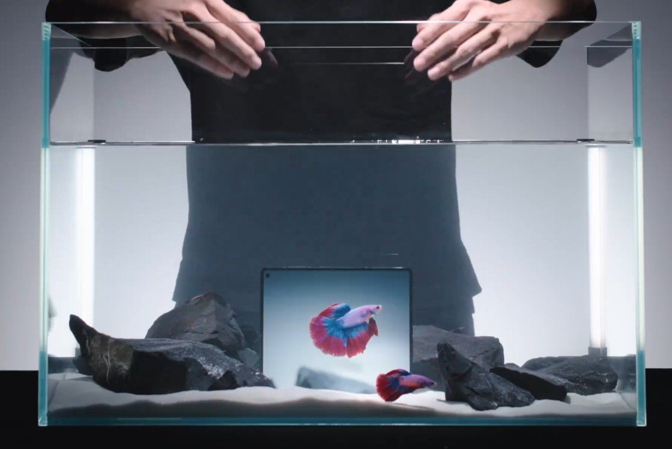 Der robuste Vivo X Fold 5: vom wasserdichten zu leichten Design in tausend Faltungen Vivo X Fold 5: Ein neues Niveau des Wasserschutzes bis zu 3 Metern und 1000 Faltungen der Haltbarkeit!