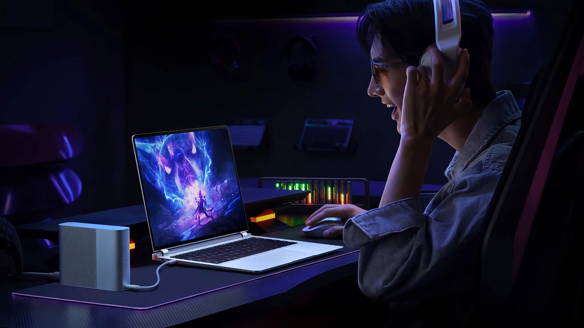 Huawei MateBook GT 14: 144Hz OLED-Display, Intel Core Ultra 9 185H Prozessor und 140W Ladeleistung Huawei MateBook GT 14: 144Hz OLED-Display, Intel Core Ultra 9 185H Prozessor und 140W Ladeleistung