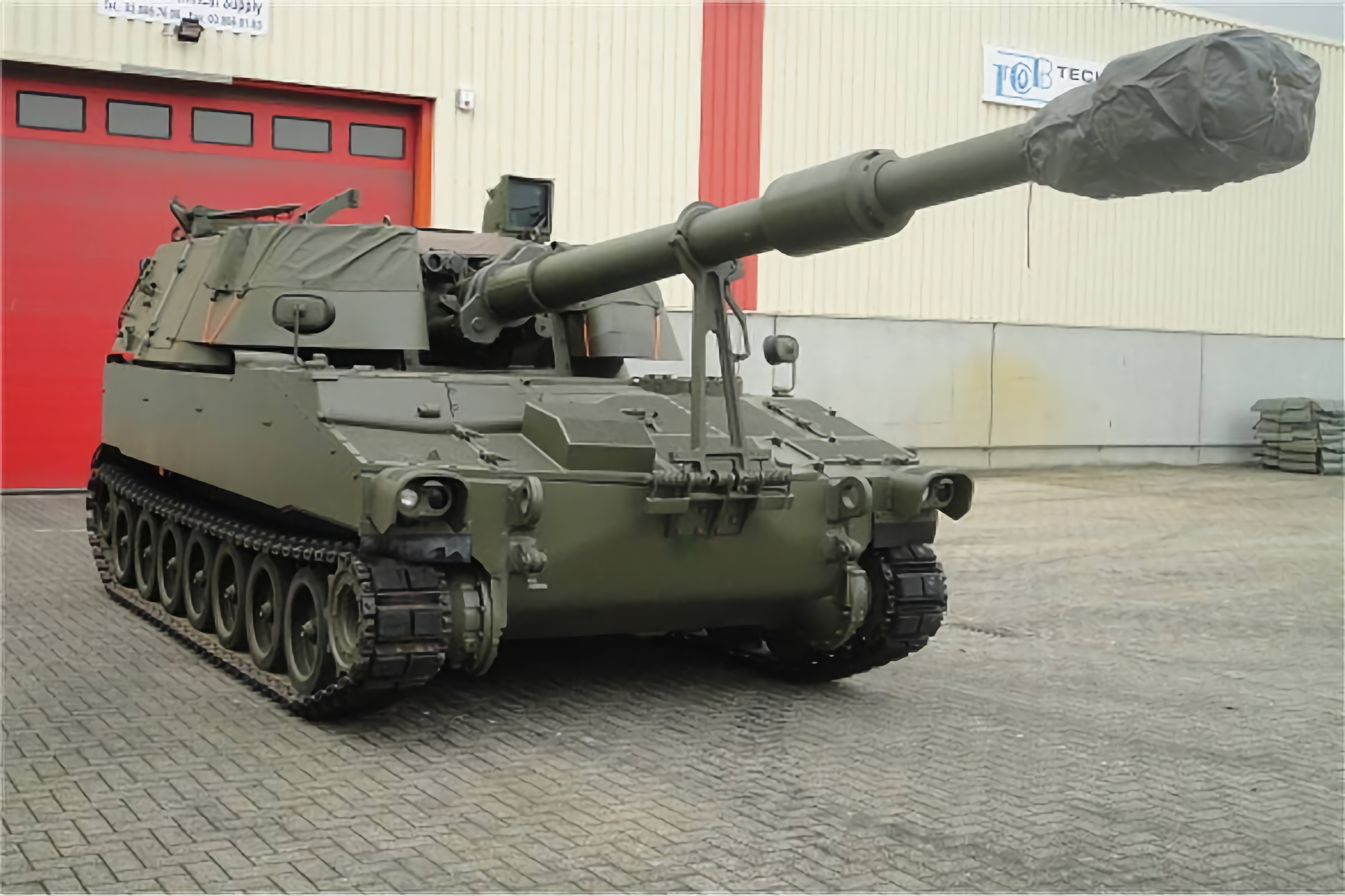 Großbritannien kaufte und reparierte mehr als 20 M109-Selbstfahrlafetten: Jetzt werden sie in die Ukraine geschickt Großbritannien kaufte und reparierte mehr als 20 M109-Selbstfahrlafetten: Jetzt werden sie in die Ukraine geschickt